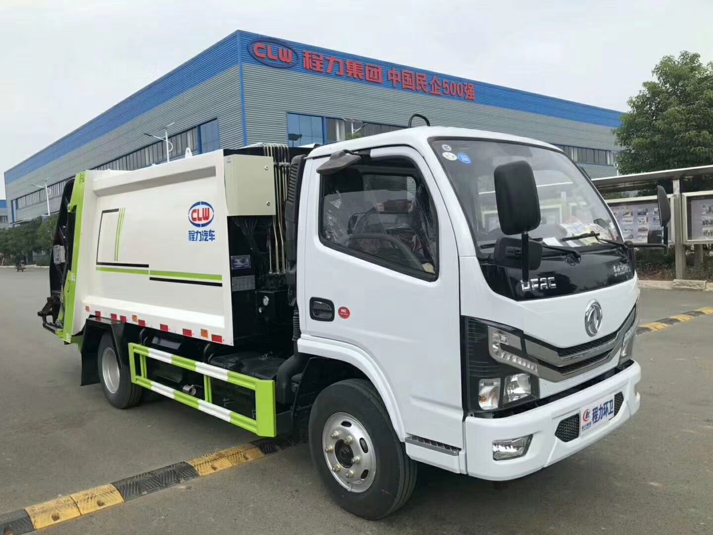 勁爆！壓縮垃圾車