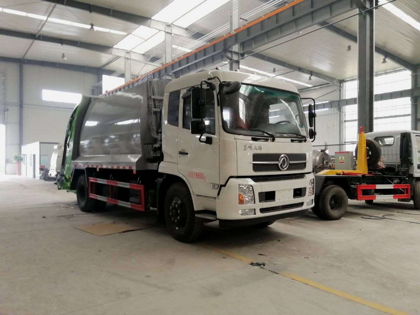 采購天錦垃圾壓縮車廠家報價改善環(huán)境，從我做起，只要你有能力，就找我購買壓縮垃圾車，為維護環(huán)境做出自己的一份里！?大家都在說動力不足，其實只是一種感覺，因為通常沒有實測的發(fā)動機扭矩、功率或整車驅(qū)動力數(shù)據(jù)的支撐。