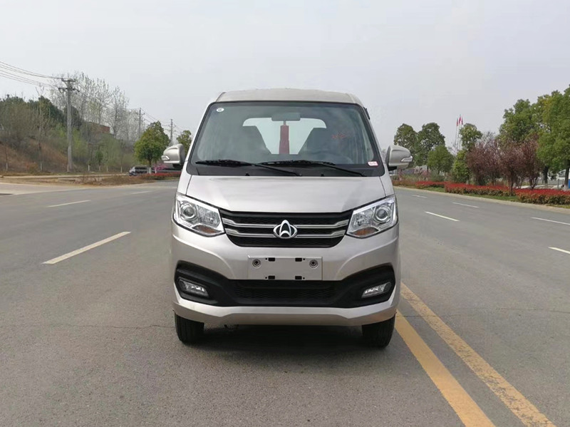 長(zhǎng)安3方鉤臂式垃圾車