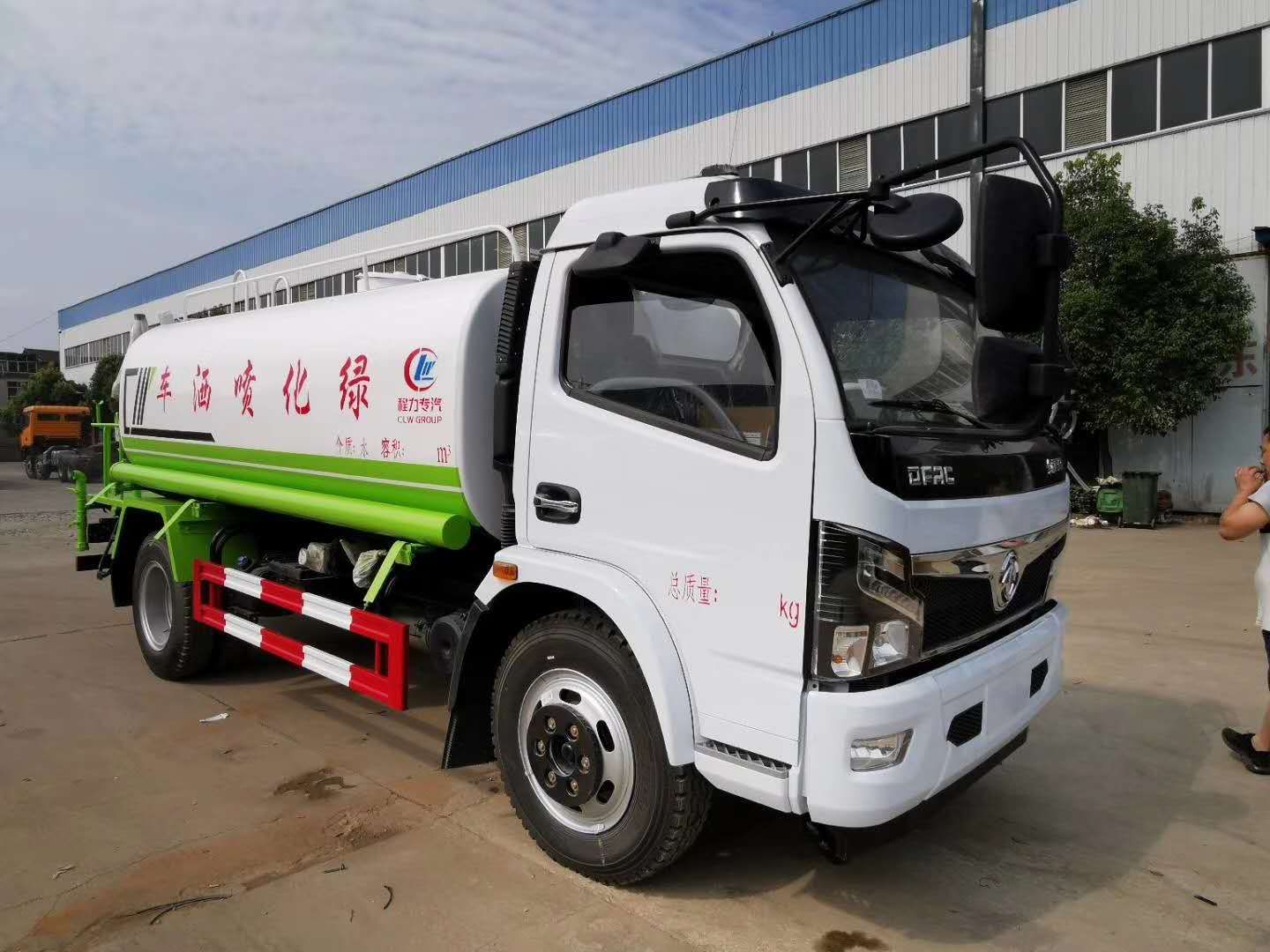 國(guó)六東風(fēng)福瑞卡灑水車(chē)多少錢(qián)？東風(fēng)福瑞卡