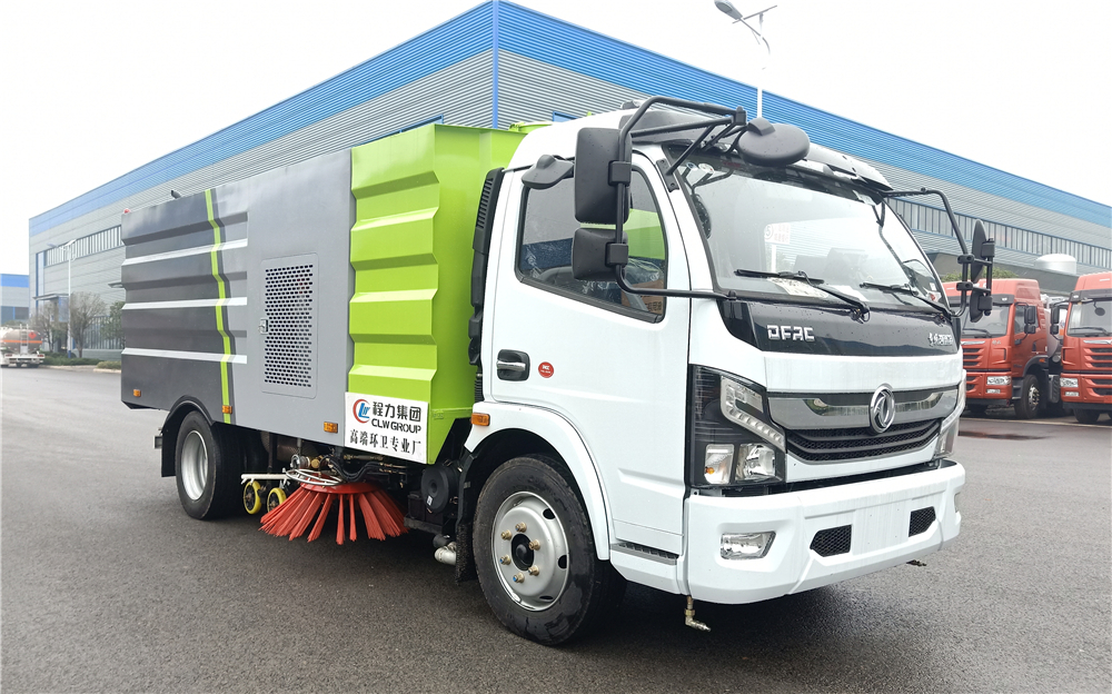 國(guó)五國(guó)六洗掃車(chē)掃路車(chē)路面清洗車(chē)圖片配置介紹