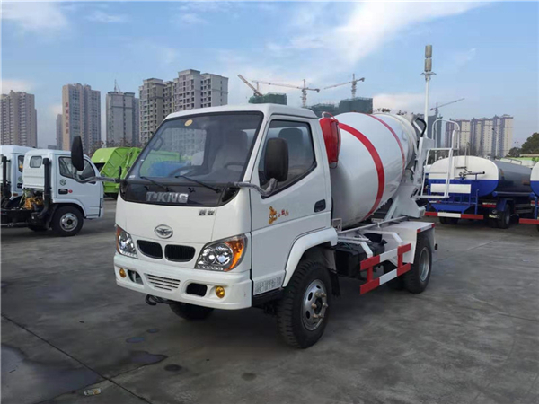 唐駿3方小型攪拌車生產(chǎn)廠家