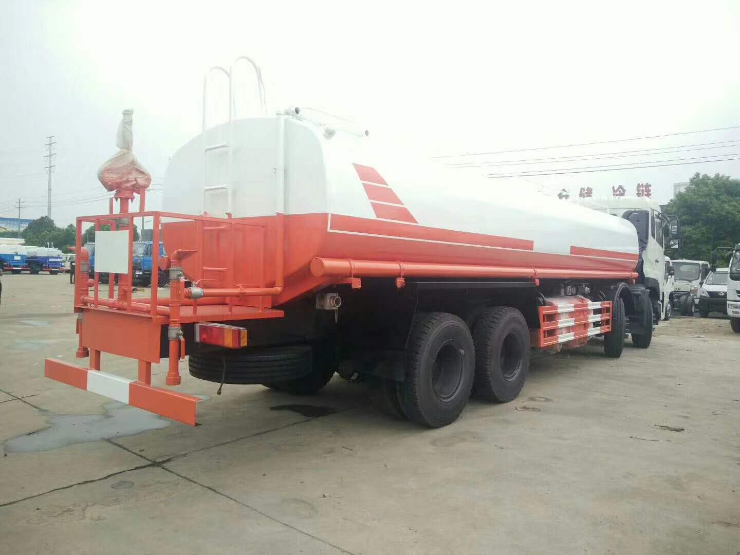東風(fēng)天錦12方灑水車廠家直銷