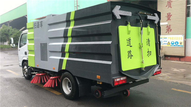新中綠掃路車 (4)