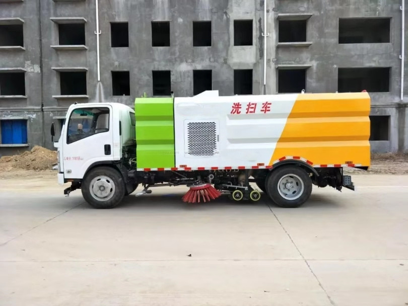  五十鈴洗掃車