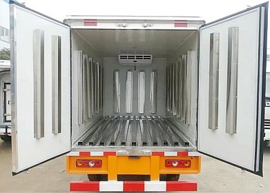 東風(fēng)多利卡冷藏車2