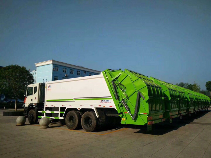 采購18方天龍壓縮式垃圾車多少錢一輛推鏟閥的調(diào)定壓力使滑板油缸達到一定的作業(yè)壓力將垃圾壓縮后推鏟油缸才能回縮。