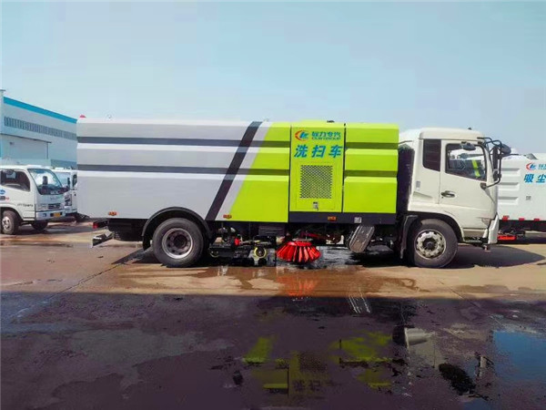 東風(fēng)天錦國六洗掃車圖片
