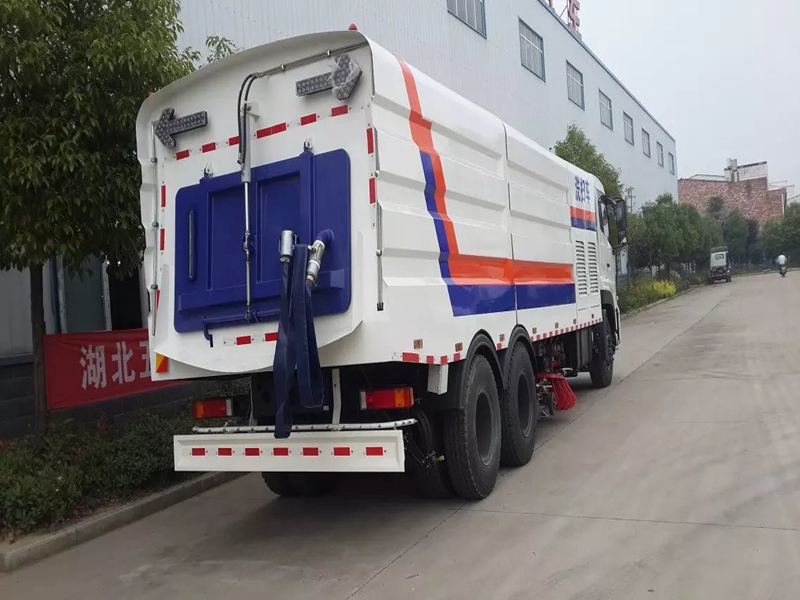 國五東風(fēng)凱普特洗掃車