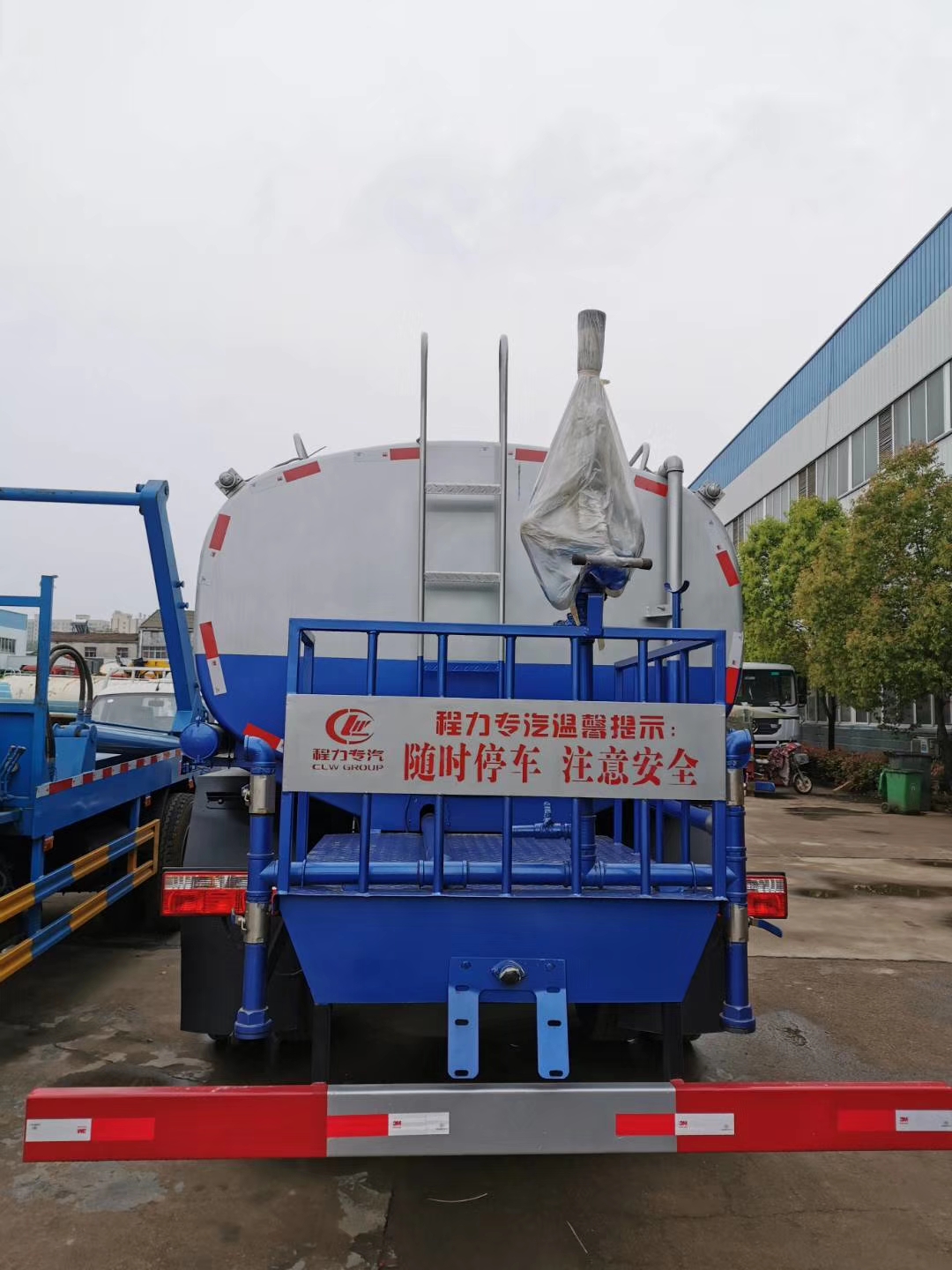 在哪里有賣灑水車？潤(rùn)捷公司