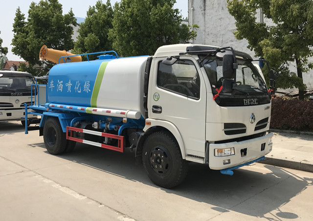 東風(fēng)多利卡8噸霧炮灑水車