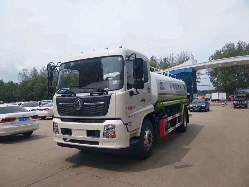 東風(fēng)天錦康明斯210馬力12方灑水車廠家直銷