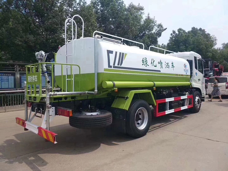 東風(fēng)天錦康明斯210馬力12方灑水車廠家直銷