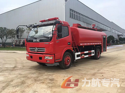 東風D7大多利卡8噸消防灑水車圖片