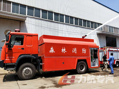 重汽豪沃森林消防車廠圖片