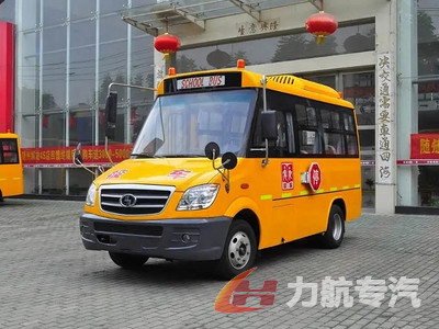 楚風小學生校車圖片