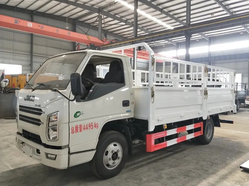 国六江铃4.2米气瓶运输车