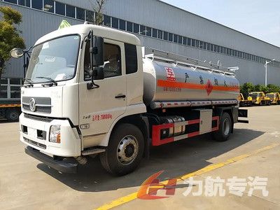 東風天錦12噸加油車圖片