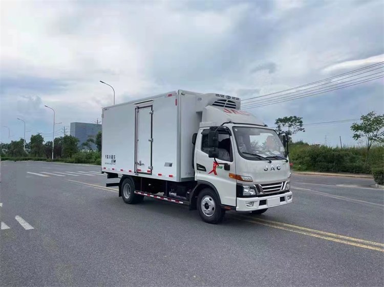 江淮5吨四米二冷藏车  厂家有现车 支持分期