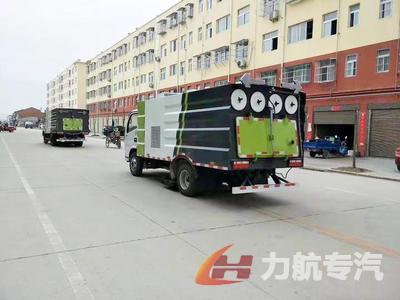 江苏常熟东风福瑞卡3800轴距吸尘车多少钱?煤矿专用吸尘车图片